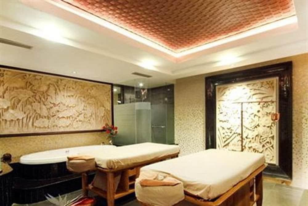 Balisani Suites Hotel Kerobokan  Exterior photo