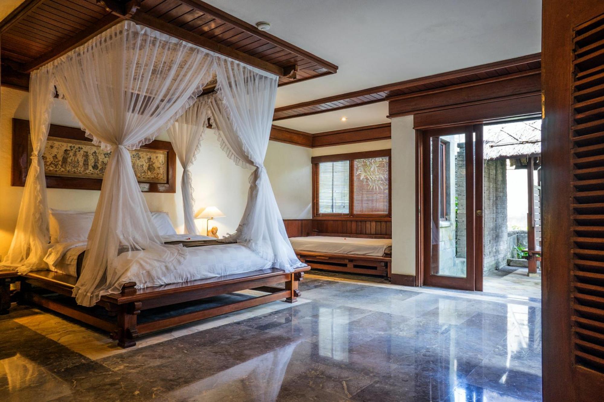 Balisani Suites Hotel Kerobokan  Room photo